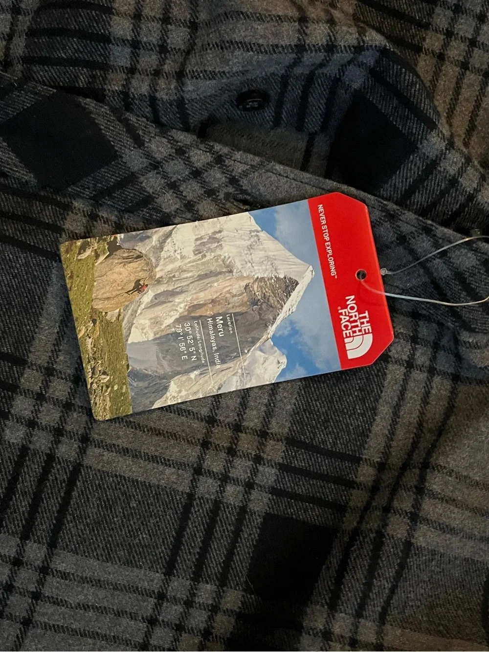 NWT - The North Face Men’s Black and Gray Plaid Button-Down Shirt - retail $75
